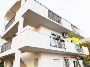 Apartments with a parking space Podstrana, Split - 22374, Podstrana